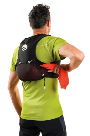 Ferrino X-Vest 5 černá běžecká vesta