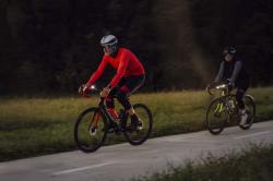 Force ASCENT čierno-sedo-červené cyklošortky s nohavicami a vložkou