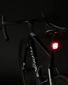 Force Blikačka přední/zadní FLEA 200LM USB, černá