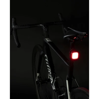 Force Blikačka zadní COB 2.0 25LM, 36 x LED, USB
