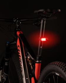 Force Blikačka zadní PILL 12 LM, 3 x LED, USB (VÝPRODEJ)