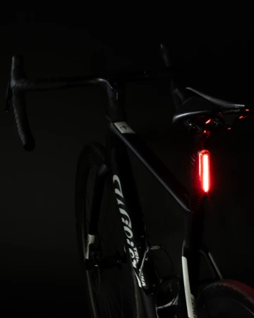 Force Blikačka zadní SKATO 20LM, 20 x LED, USB