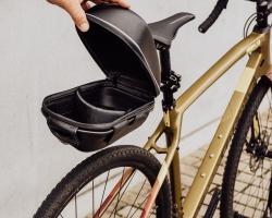 Force Brašna pod sedlo CRUST s držákem, černá