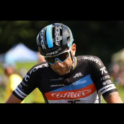 Force APEX, bílo-šedé, černé skla cyklistické brýle