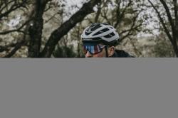 Force ATTIC šedo-čierne cyklistické okuliare - ružové kontrastné sklo + šatka Force