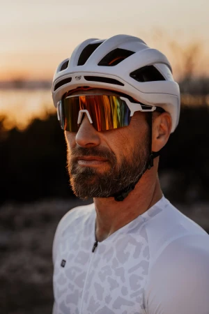 Force ELECTRA bílé cyklistické brýle, červené revo sklo