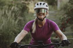 Force GLARE bílé, modré zrc. sklo cyklistické brýle