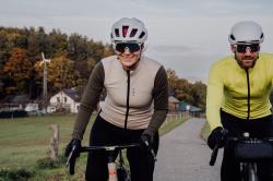 Force ENDLESS béžovo-zelený cyklodres - dlhý rukáv