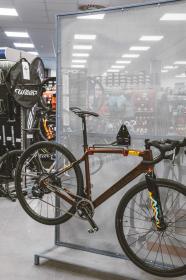 Force Držák kola na zeď za rám sklopný Fe