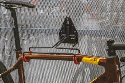 Force Držák kola na zeď za rám sklopný Fe