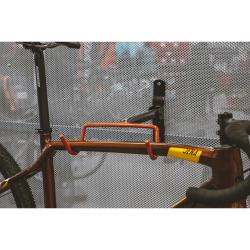 Force Držák kola WALLIE na zeď pod rám sklopný,črn