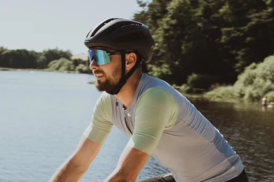 Force EPIC černé brýle - modré fotochrom. sklo, eko bal