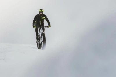 Force FROST černo-fluo pánská softshell cyklobunda POUZE 3XL (VÝPRODEJ)