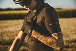 Force GOLD LADY čierny dámsky cyklodres - kr. rukáv