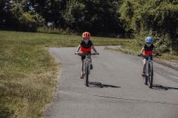 Force AKITA modrá dětská cyklistická přilba