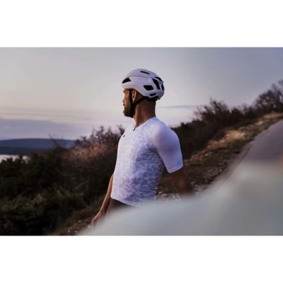 Force ALVARO bílá cyklistická přilba