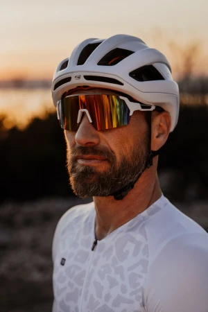 Force ALVARO bílá cyklistická přilba