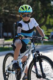 Force ANT fluo-modrá dětská cyklistická přilba