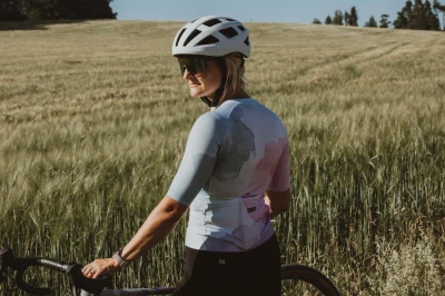 Force FALCON bílá cyklistická přilba