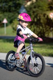 Force FUN ANIMALS detská fluo-ružová cyklistická prilba