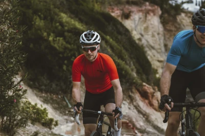 Force LYNX bílo-černá cyklistická přilba