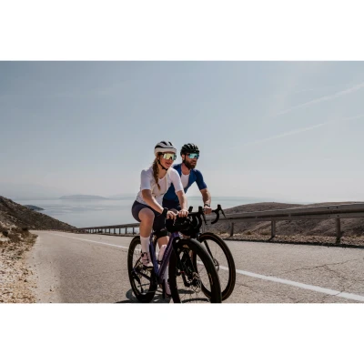 Force NAOS bílá cyklistická přilba