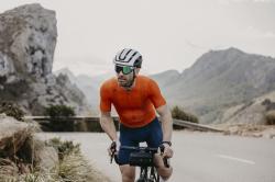 Force NEO bielo-čierna cyklistická prilba