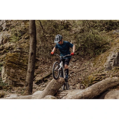 Force TRAIL MTB antracitová cyklistická přilba