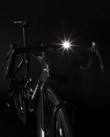 Force Světlo přední DOT 300LM USB, černé