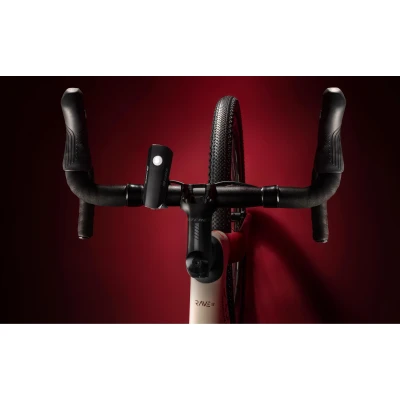 Force Světlo přední FLUX 200LM USB, černé