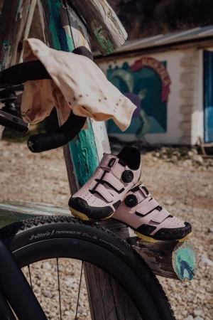 Force MTB REVO 2 růžové dámské cyklotretry