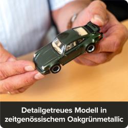 Franzis adventní kalendář Porsche 911 Turbo v dubově zelené metalické barvě