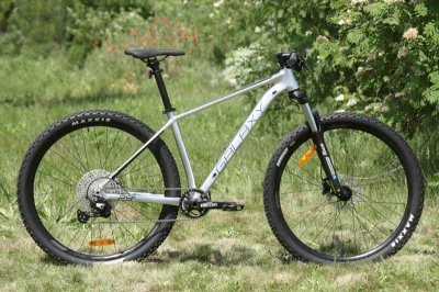 Galaxy Skylab 3.0 Stříbrné horské kolo + sleva 1500,- na příslušenství