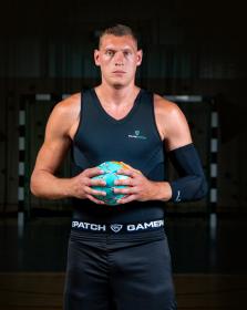 GAMEPATCH PADDED ARM SLEEVE BLACK