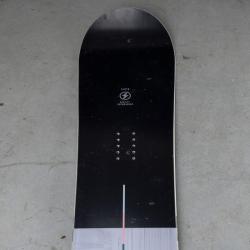 Gravity Electra 24/25 dámský snowboard + Gravity Rise white vázání + Gravity Aura Atop white/levander boty + sleva 500,- na příslušenství