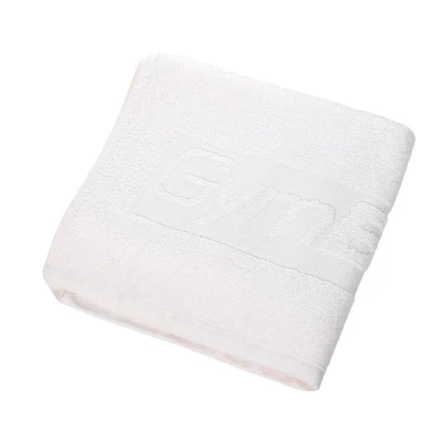 GymBeam Ručník do fitka bílý