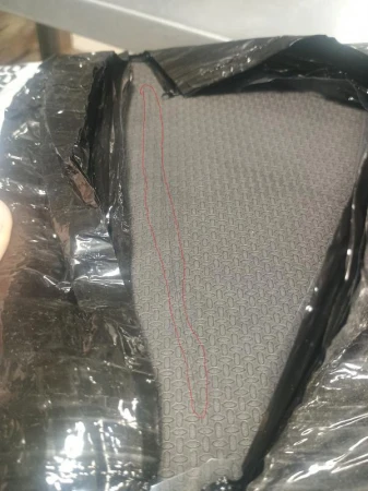 GymBeam Skládací podložka Tatami - KOSMETICKÉ POŠKOZENÍ (VÝPRODEJ)