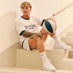 GymBeam Tričko Oversized Varsity White