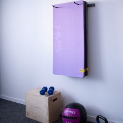 HMS Nástěnný držák na klubové podložky STR30