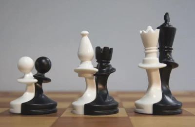 Hot Games Paco Sako – mírový šach