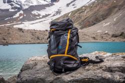 Husky Capture 40l black turistický batoh + sleva 200,- na příslušenství