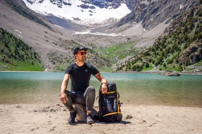 Husky Capture 40l magenta turistický batoh + sleva 200,- na příslušenství