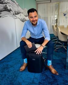 Husky Office 12l black batoh