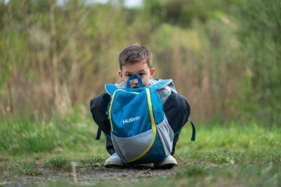 Husky Jikko 15l bordo dětský batoh (VÝPRODEJ)
