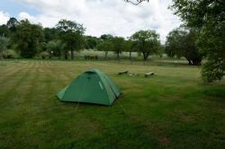 Husky Beast 3 zelený lehký turistický stan + sleva 400,- na příslušenství