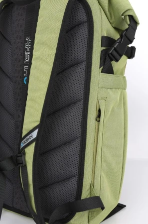 Husky Moper 28l black městský batoh