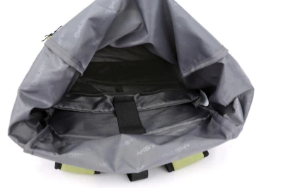 Husky Moper 28l black městský batoh