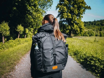 Husky Moper 28l black městský batoh
