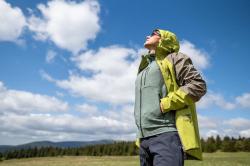 Husky Anara M black pánská mikina s kapucí