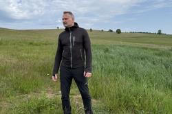 Husky Anara M black pánská mikina s kapucí